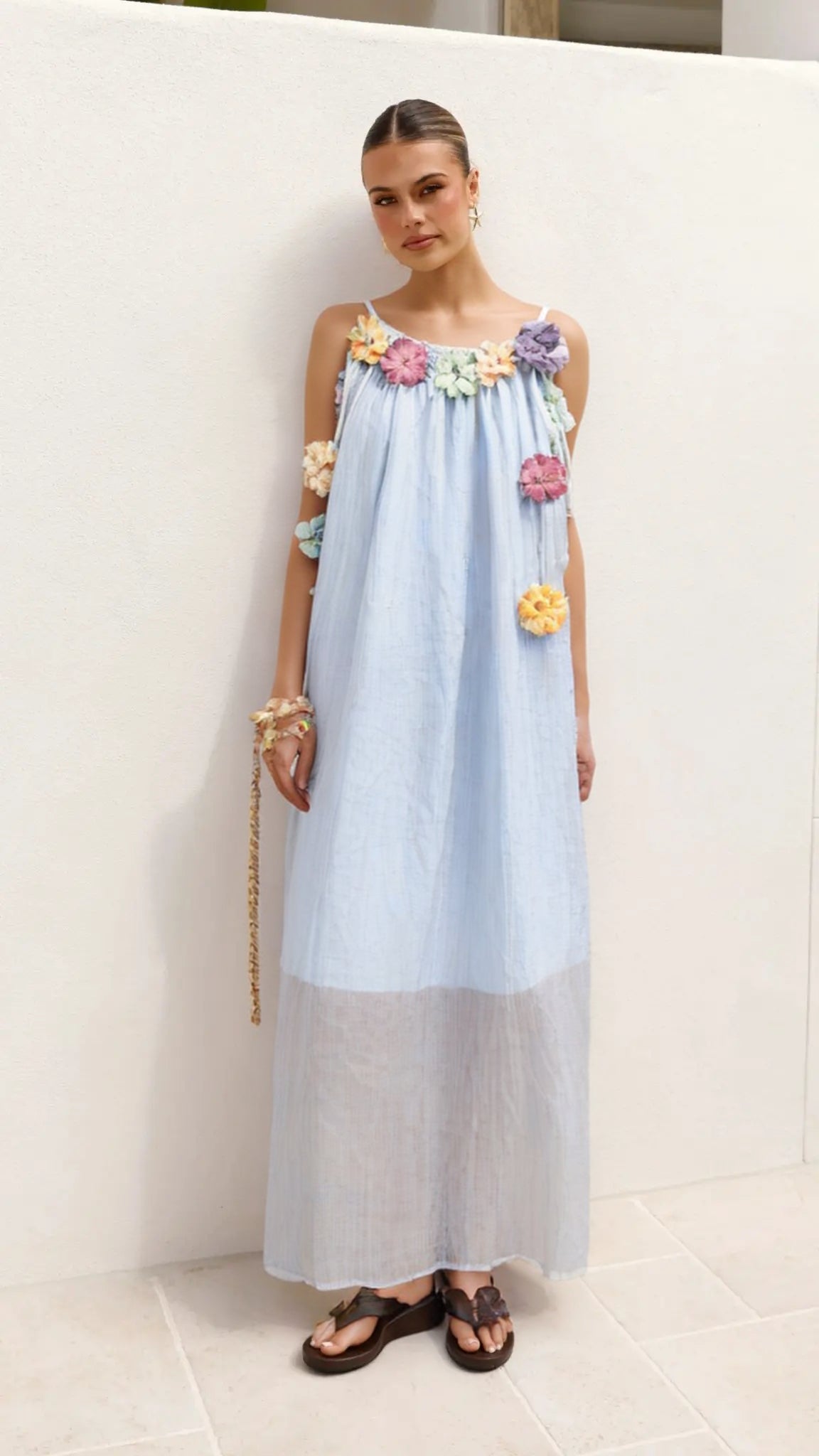WOMEN SLEEVELESS TOP