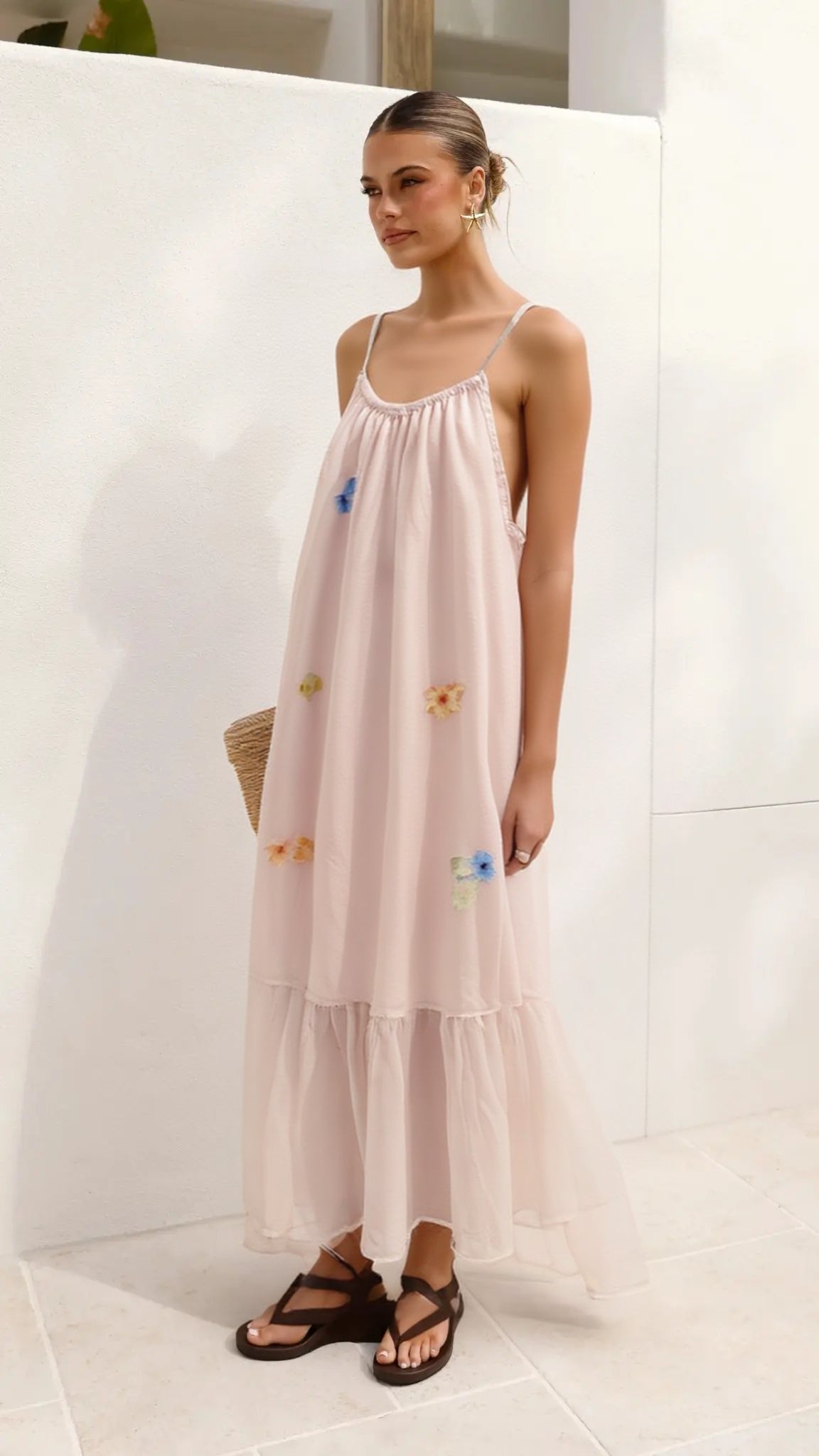 WOMEN SLEEVELESS TOP