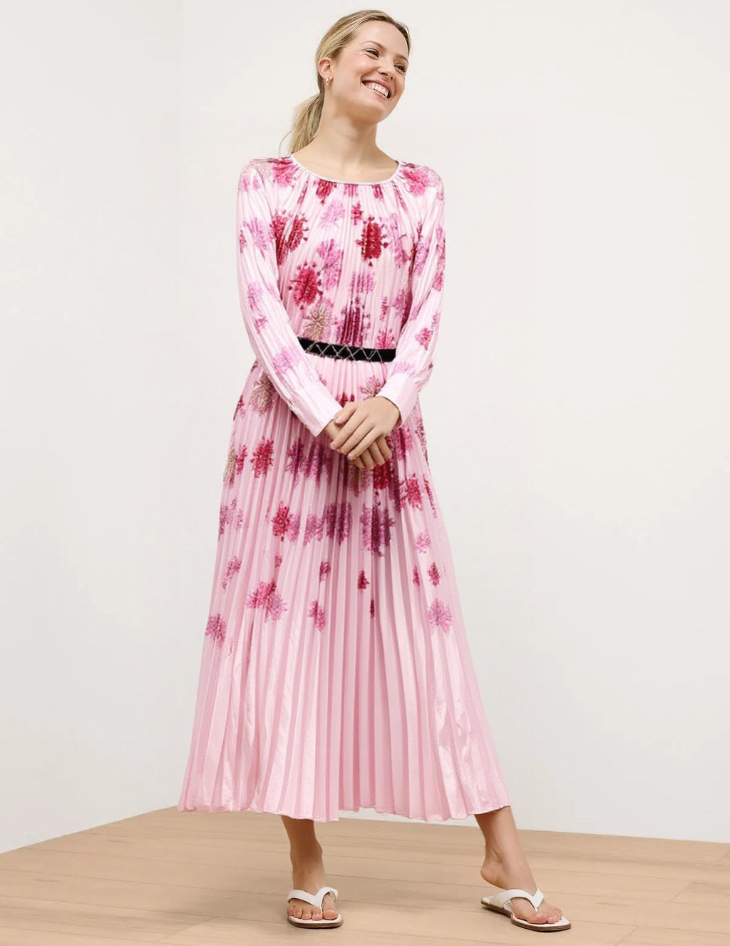 WOMEN WESTERN DRESSES