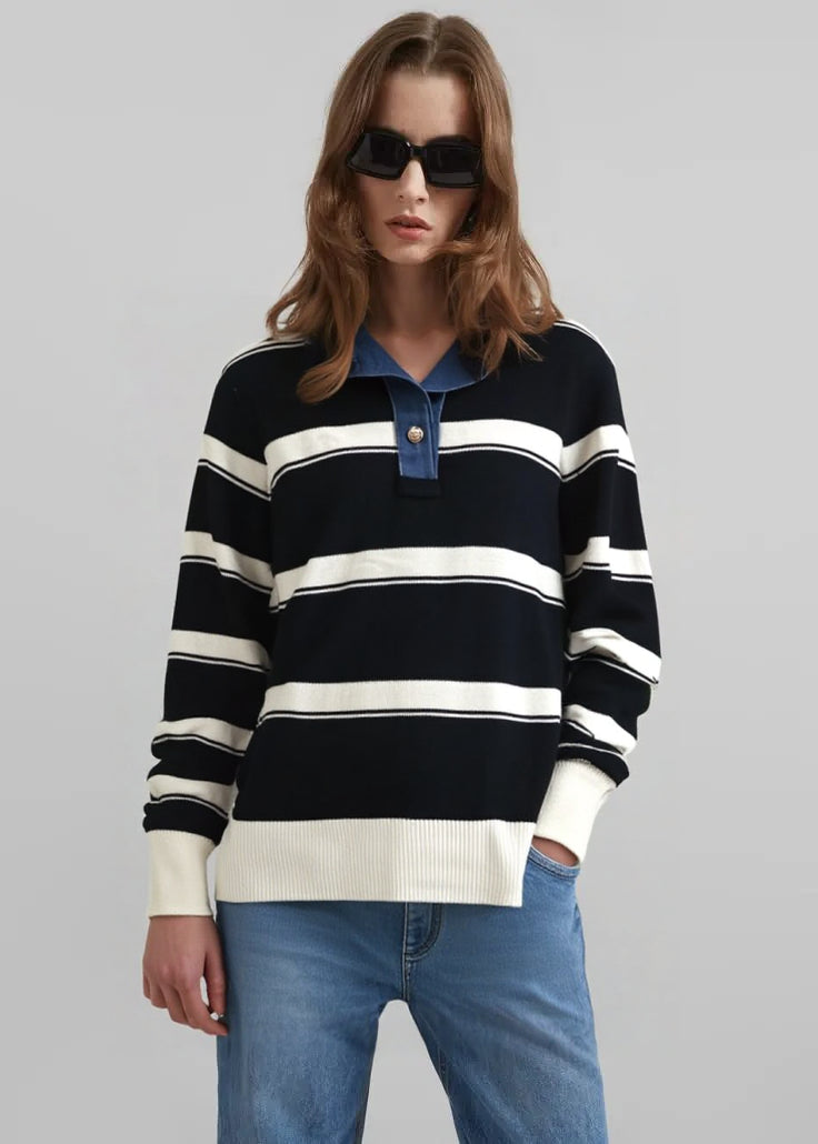 WOMEN KNITTED CARDIGAN
